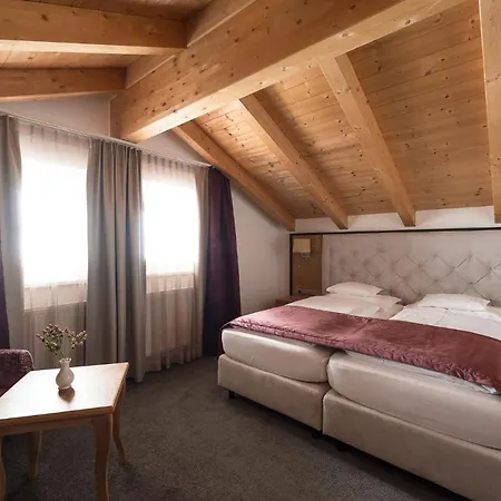 Seespitz 4* Ішгль